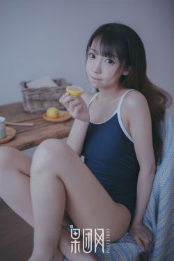 泳装美女